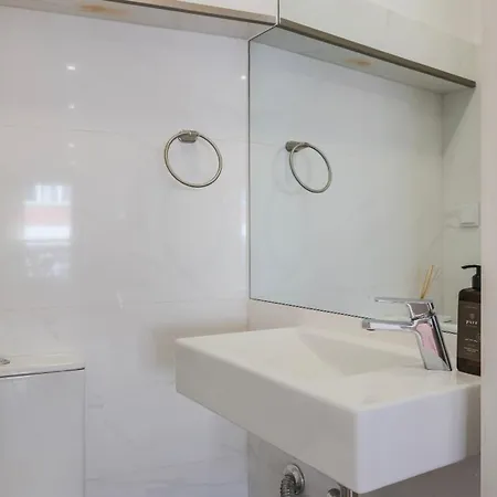 1bdr With Ac And Terrace By Lovelystay * Lisboa